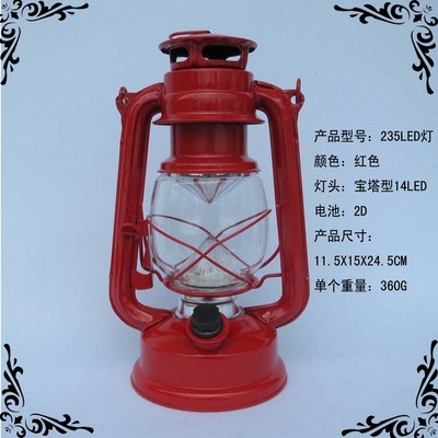 复古煤油灯马灯与现代LED灯 营地上的光影交响曲